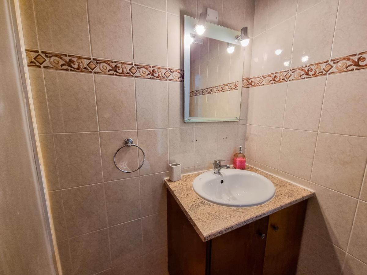 Seaside Heaven Apartment With Pool Larnaca Bagian luar foto